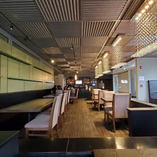 sushi and sashimi, interior