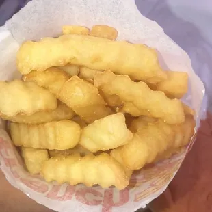 Crinkle cut fries