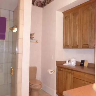 Pecan Orchard Bathroom