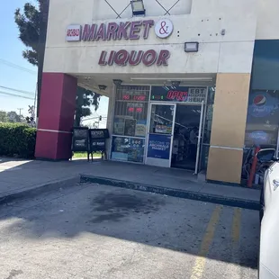the outside of a liquor store