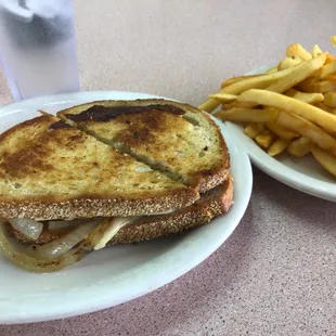 Patty melt &amp; fries