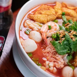 ramen and noodles, food