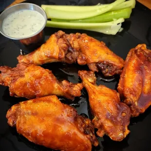 chicken wings and celery