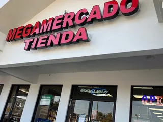 Mega Mercado Restaurant & Tienda 2