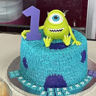Baby Ezra&apos;s first bday.