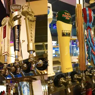 20 HAND SELECTED ROTATING CRAFT BEERS!