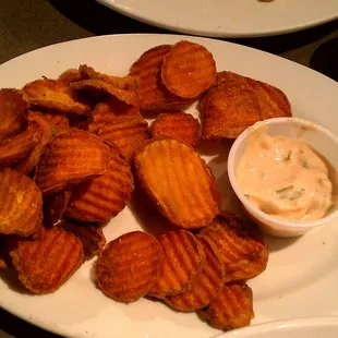 Sweet potato chips appetizer. Not to soft, not too crispy. with spicy remoulade