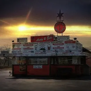 Ardy &amp; Ed&apos;s at sunrise