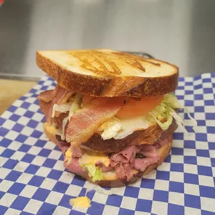 Pastrami blt