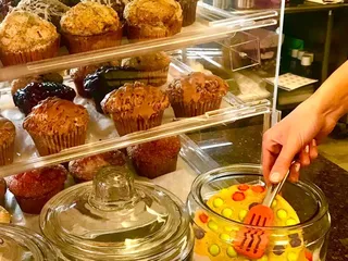 Heidi’s Huggamug Cafe