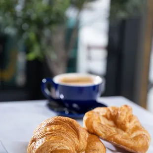 Croissant et latte