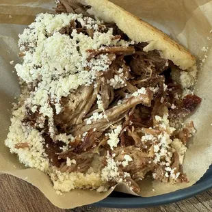Porko Loco arepa