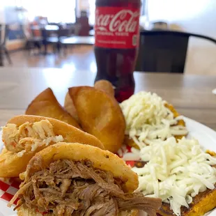 pulled pork sandwich with coleslaw