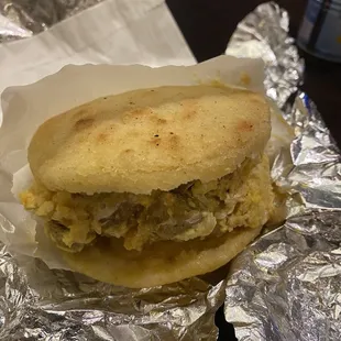 Perico especial (scrambled eggs and sausage)