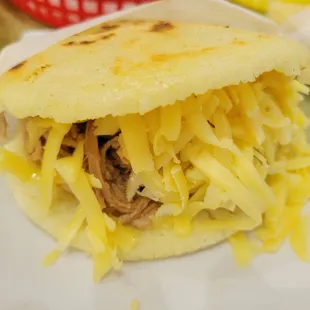 Pork with gouda arepa
