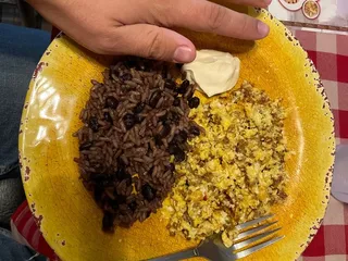 Myra's Salvadorian Cuisine