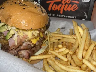 El Toque Venezuelan Food