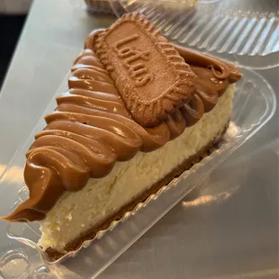 Lotus cheesecake