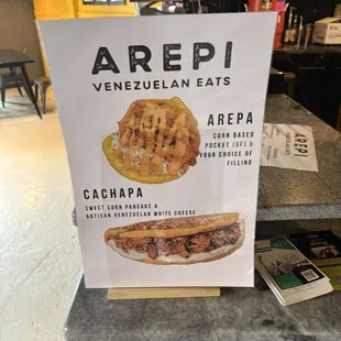 Picture of an arepa and cachapa