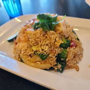 Shrimp fried rice, was decent, not great