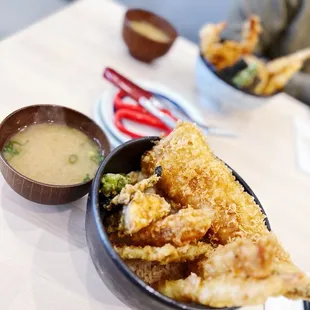 Anago tendon