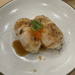 Seared Hotate Nigiri