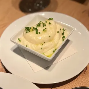 Mashed potatoes - okay, not incredible