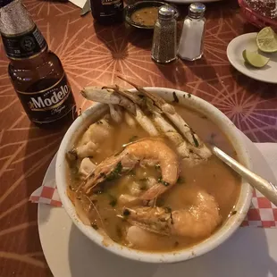 7 mares and camarones a la diabla