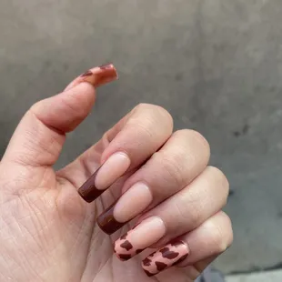 Have good service very nice and welcoming but very expensive even for short nails or simple nails.Don't go if u don't want to spend a lot