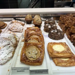 Cream ) Cheese Danish