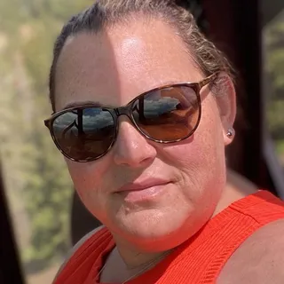 Rachel R.