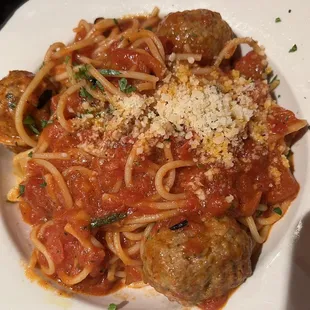 SPAGHETTI WITH MEATBALLS