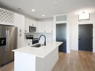 Avant Apartments