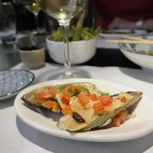 Steamed muscles with spicy garlic butter (wine tasting event)