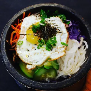 Dolsot bibimbap