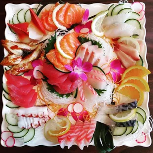 Party sashimi platter (sashimi omakase)