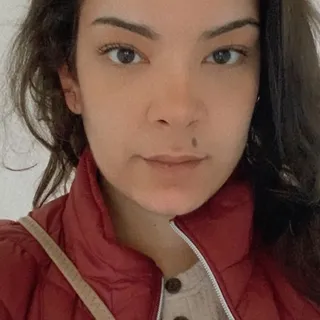 Yasmina F.