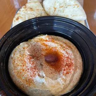 Hummus, excellent!