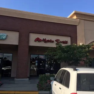 The new location, in the Von's shopping center.