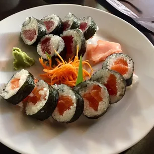 Fresh Salmon Roll