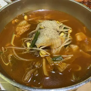 8. Wooguji Galbi Tang Soup