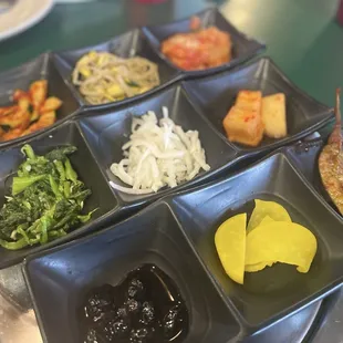 Extras that come with fried chicken.