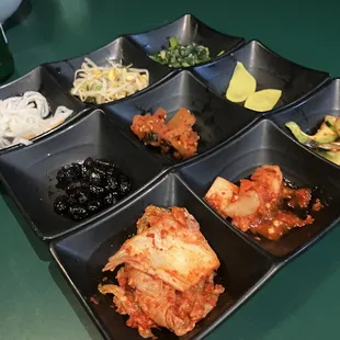 the kimchi etc was tasty.