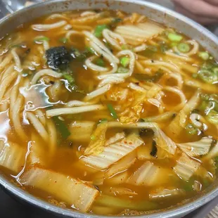 Kimchi Noodle Soup