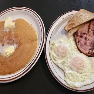 Sampler breakfast with pancakes