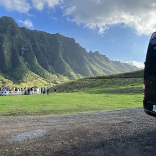 Kualoa ranch wedding transportation