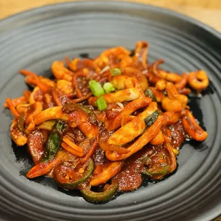 Spicy Stir Fried Squid (Ojingeo Bokkeum)