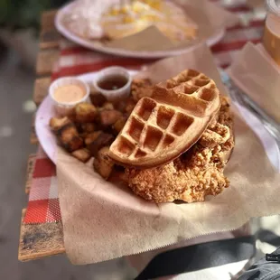 Crispy Chicken Waffle Sammich