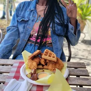 Crispy Chicken Waffle Sammich