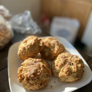 My favorite scones - currant!